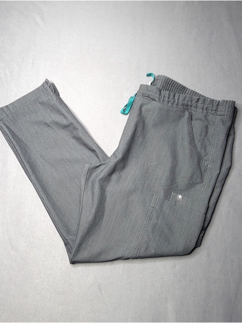 Figs Women'syola srub pans medical technical color graphite gray size M P